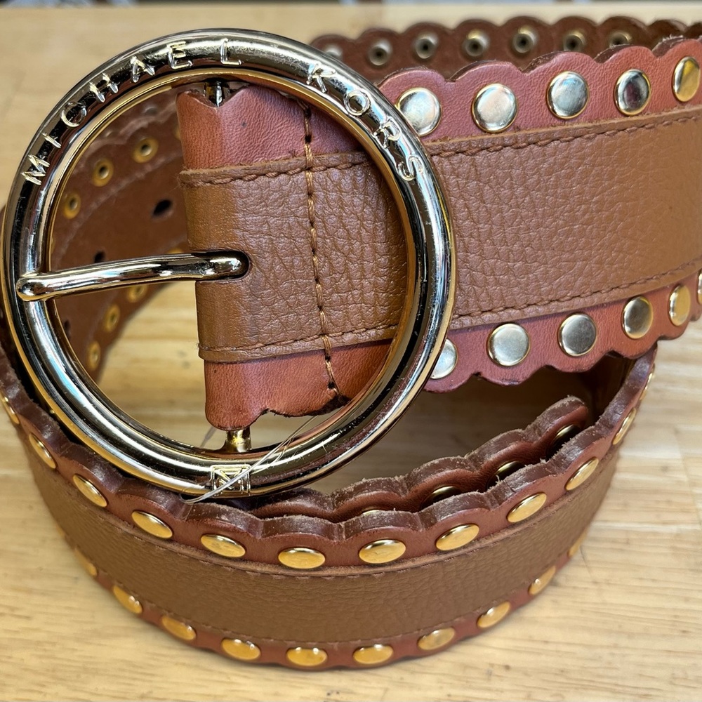 Michael Kors 2” leather belt, size Small